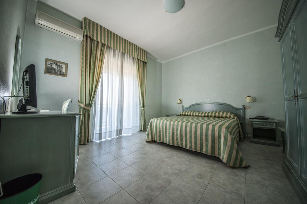 Hotel Murano روسانو الغرفة الصورة
