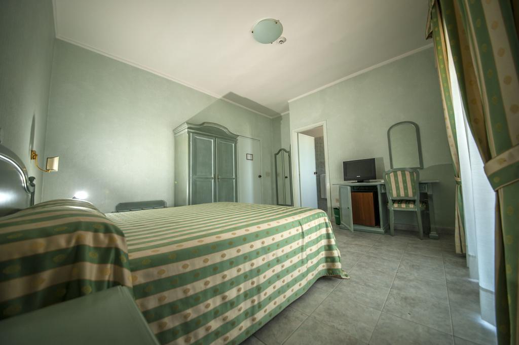 Hotel Murano روسانو الغرفة الصورة